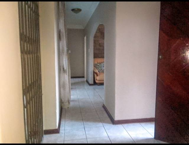 4 BEDROOM FREEHOLD FOR SALE IN KAGISO